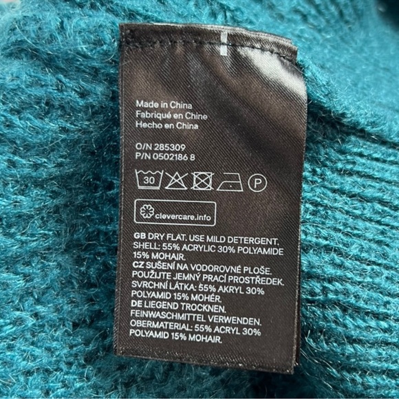 NWOT WOMENS LOGG CREW NECK CHUNKY SWEATER SIZE MEDIUM - Picture 2 of 3